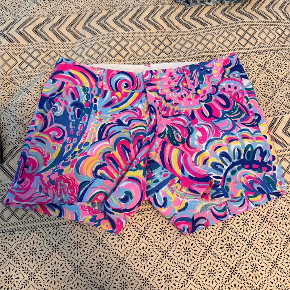 Lilly Pulitzer Multicolor Swirl Print Shorts - Pink, Blue, Yellow